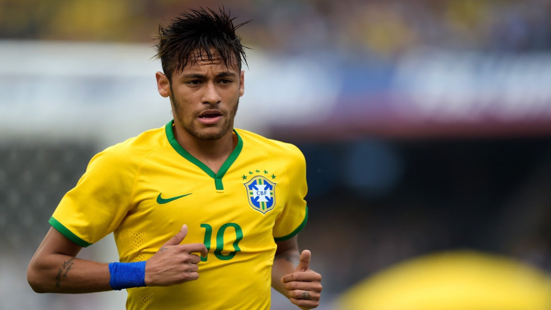 “年度最佳业余运动员”颁奖礼 颁奖前进行趣味接力